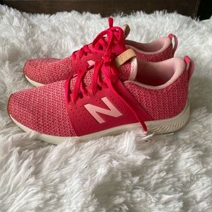 New Balance pink tennis shoes
